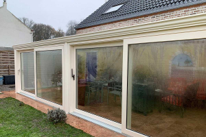 Izotec-usi-culisante-albe-belgia